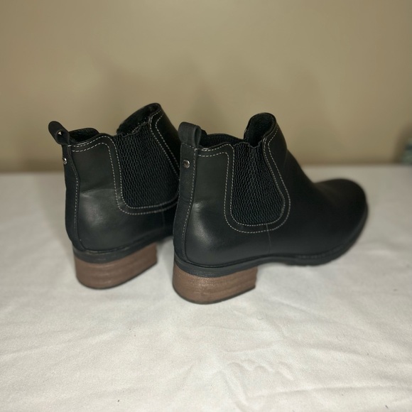 Eastland JASMINE CHELSEA BLACK BOOT - Picture 3 of 6